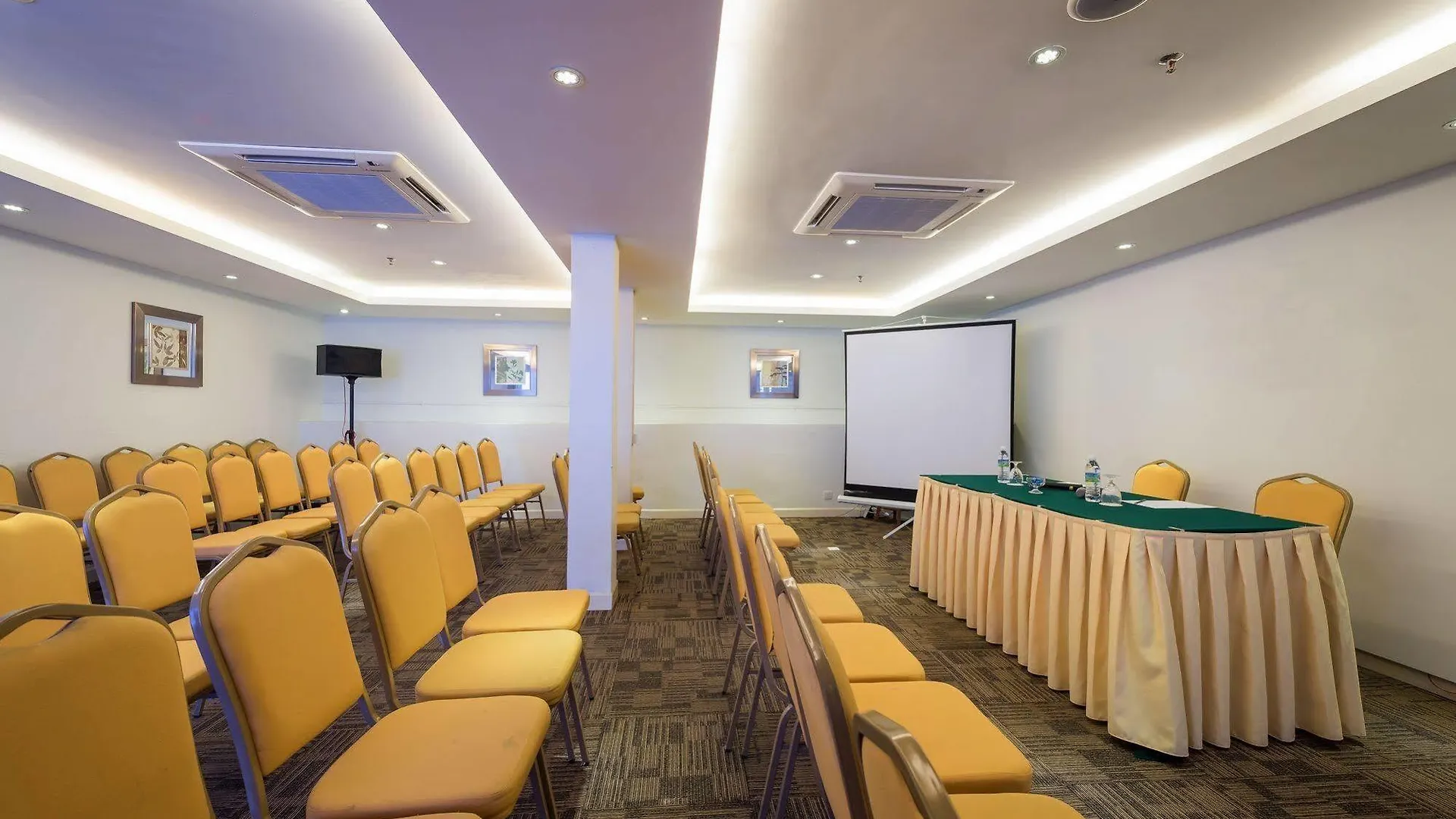 Hotel Sentral Georgetown @ City Centre 3*, George Town